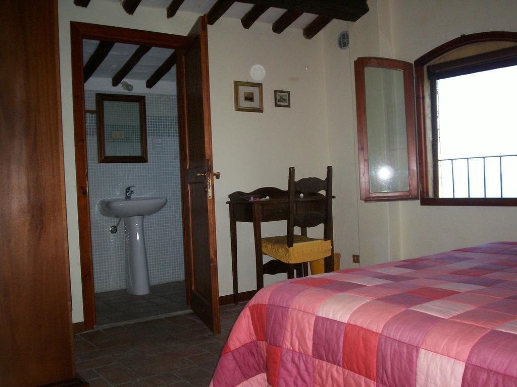 Podere Il Caggio Rooms Сан-Джиміньяно Екстер'єр фото